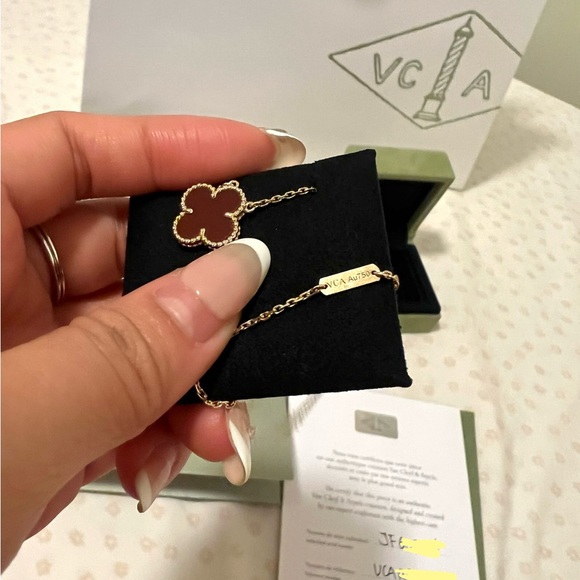 Van Cleef and Arpels Carnelian pendant - Picture 3 of 5